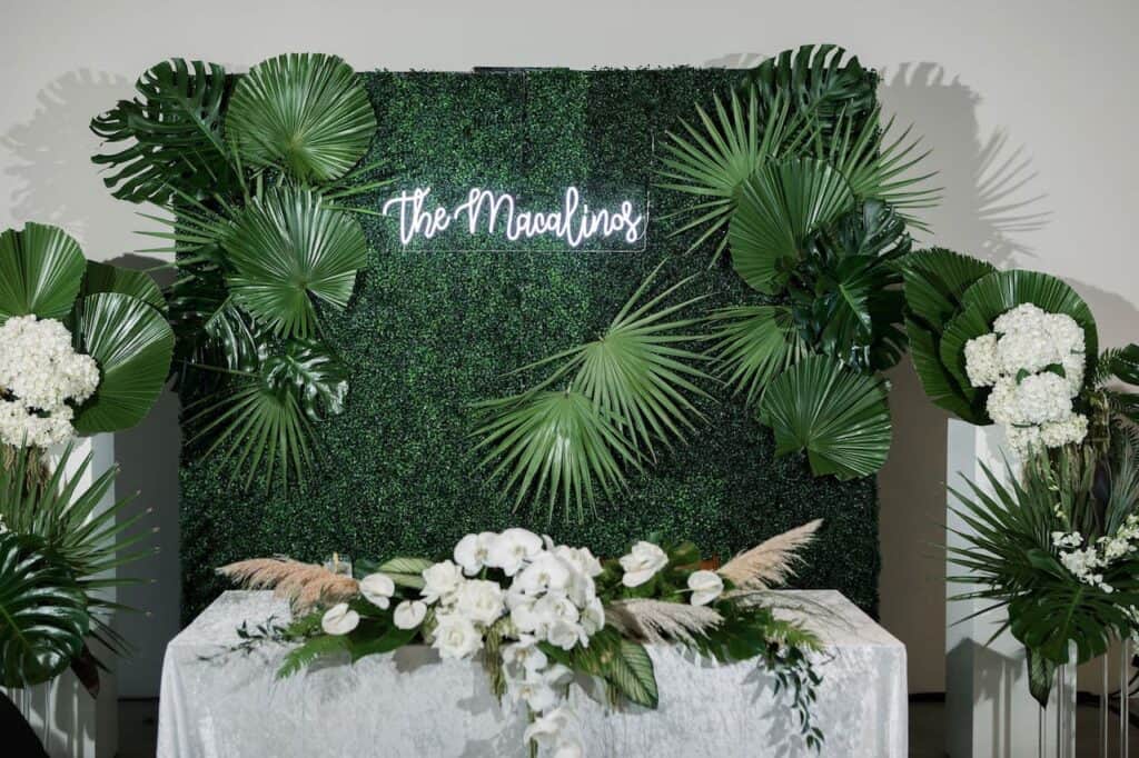 sweetheart table wedding tropical