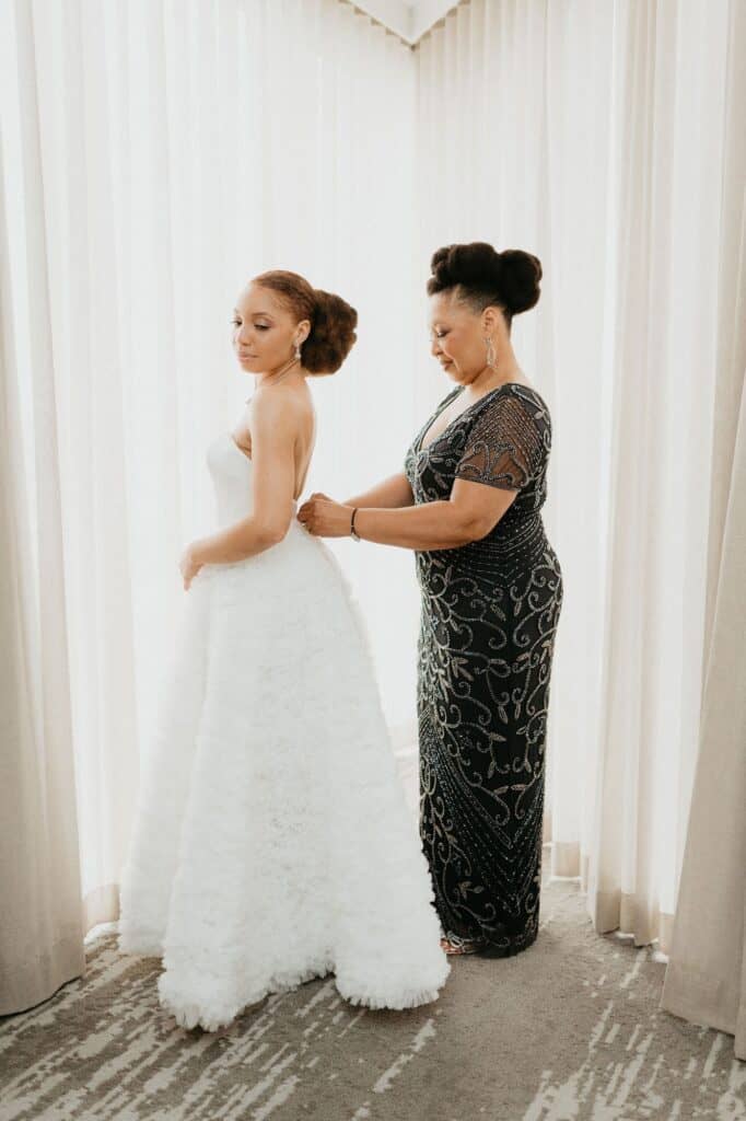 Kofi & Alanna Ghanaian and western wedding in Houston planned by Épris Events – photo by Martin Weddings