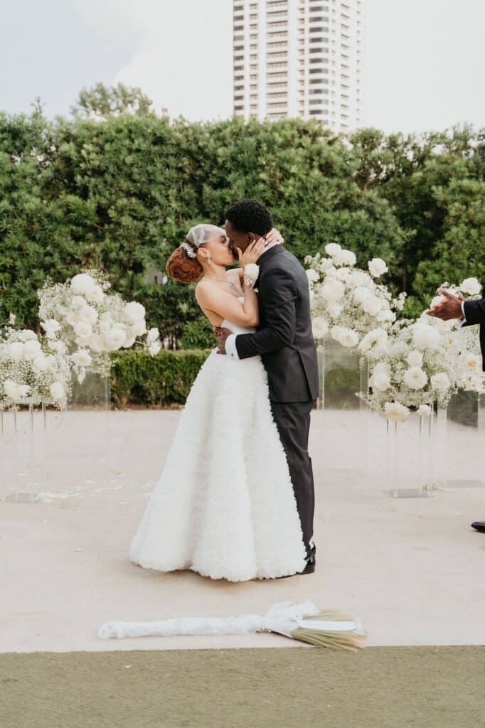 Kofi & Alanna Ghanaian and western wedding in Houston planned by Épris Events – photo by Martin Weddings