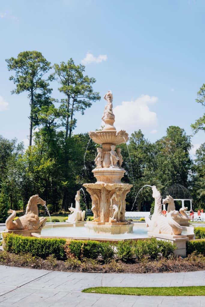 Mmesoma & Sean luxury Nigerian wedding at Chateau Nouvelle in Houston, planned by Épris Events – photo by Color Du Jour Photography