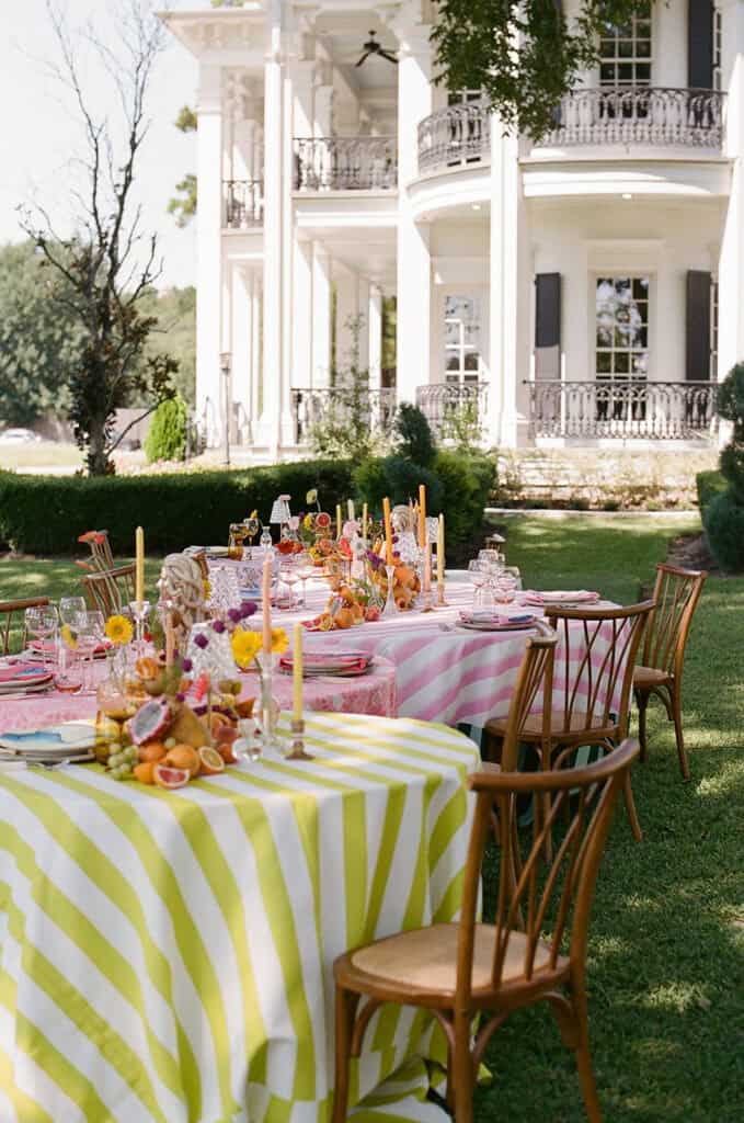 Garden wedding editorial at Sandlewood Manor with vintage cars and colorful tablescapes, designed by Épris Events – photo by Alecca Synclair Photography