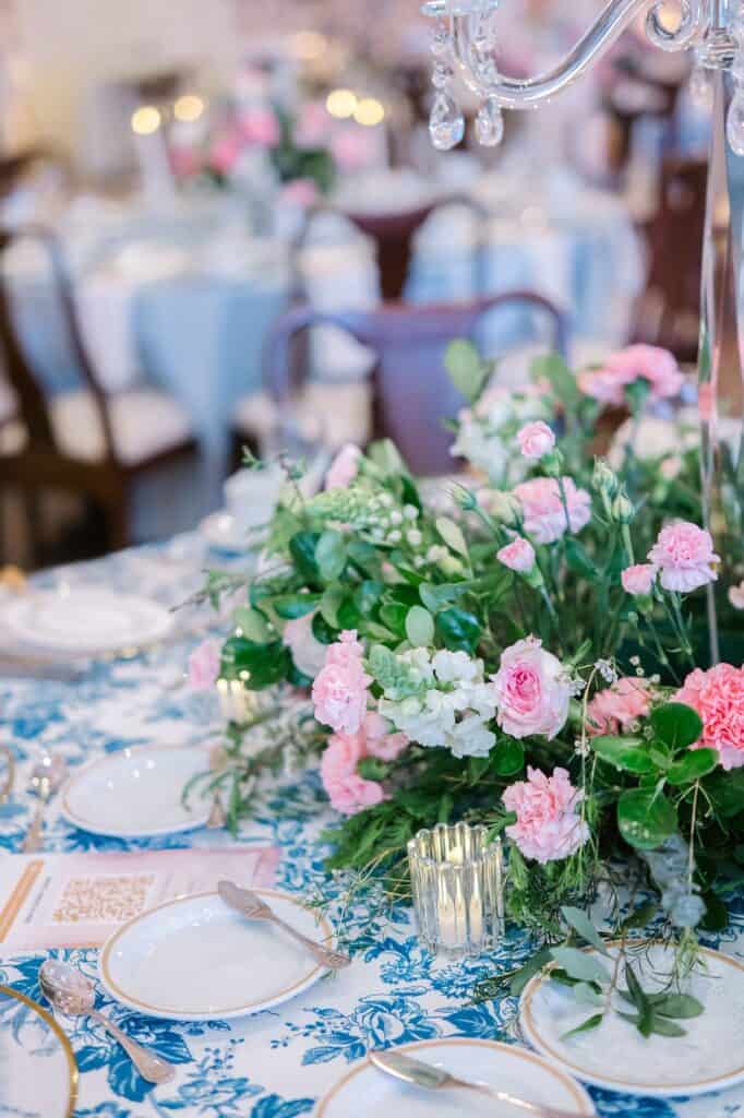 Blue and white garden tea party fundraiser at the Junior League of Houston designed by Épris Events – photo by Blanca Perez