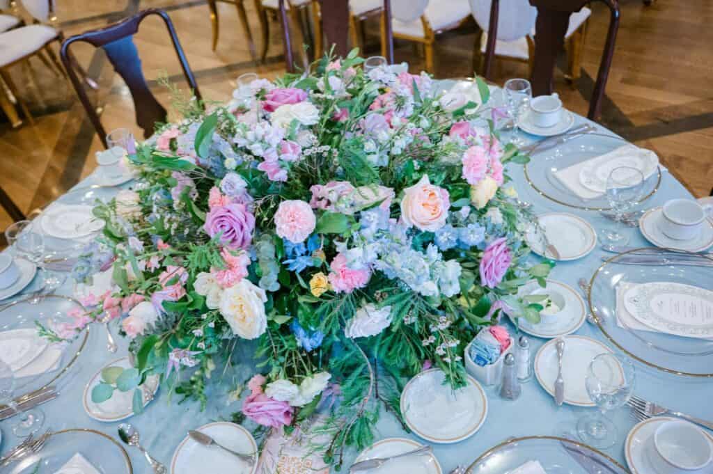 Blue and white garden tea party fundraiser at the Junior League of Houston designed by Épris Events – photo by Blanca Perez