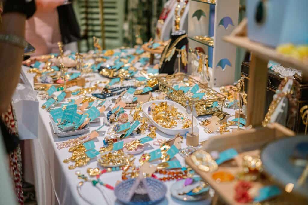 Blue and white garden tea party fundraiser at the Junior League of Houston designed by Épris Events – photo by Blanca Perez